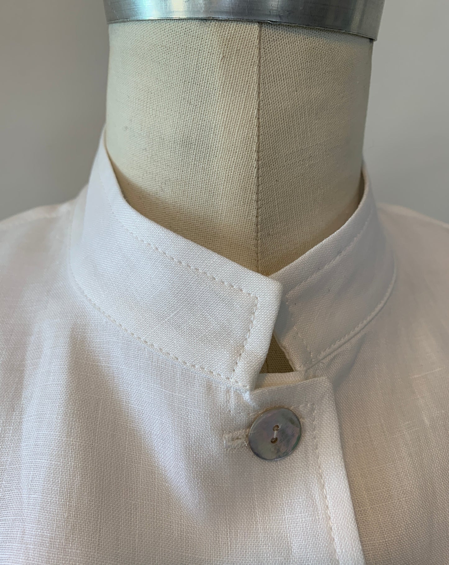 Linen Shirt with Cuff (White) Mandarin