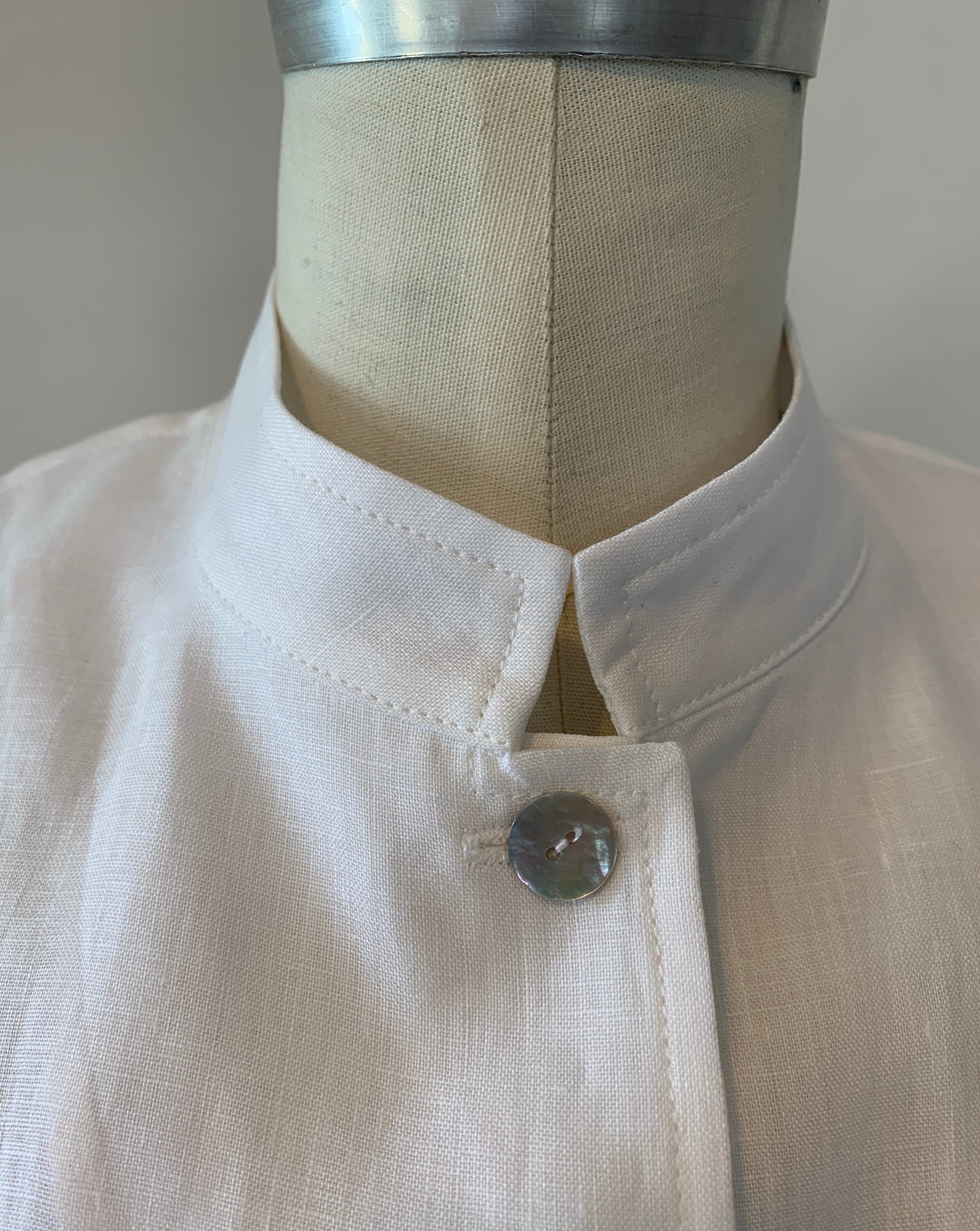 Linen Shirt with Cuff (White) Mandarin